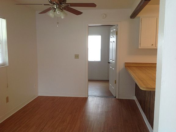 3rd image of 5932 Hilltop Ln W