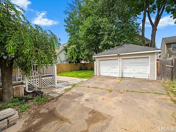 5th image of 34 Selldan Street