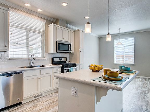 4th image of 6420 E Tropicana Ave #8STDSO