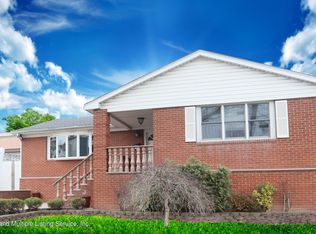 17 Atlantic Ave, Staten Island, NY 10304
