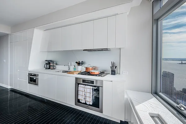 Rented by Corcoran | media 25