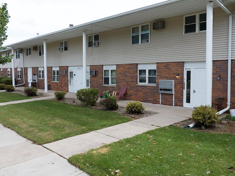 2nd image of 2330 S Walden AVENUE