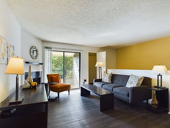 5th image of 175 N Locust Hill Dr #2017