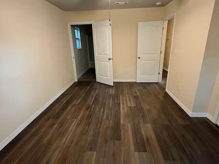 6276 Ferguson Ct — Photo 7