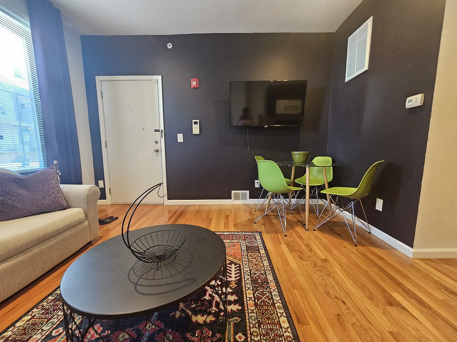 1 bed, 800 sqft, $2,200 — Photo 4