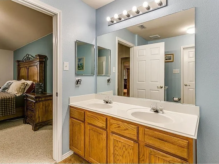 2821 Briargrove Ln — Photo 26
