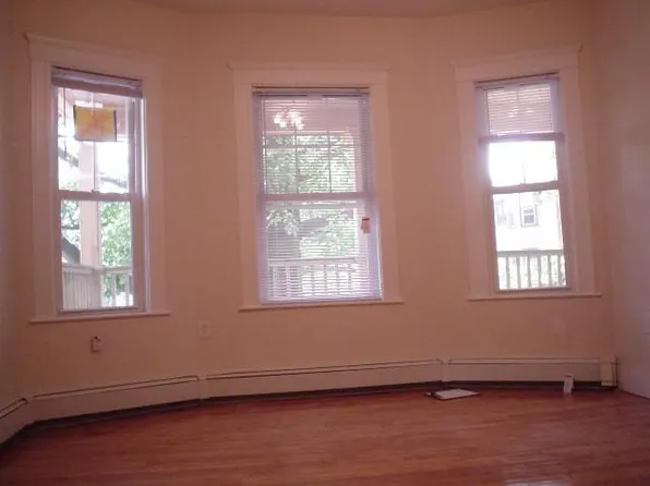 35 Long Ave #1, Boston, MA 02134