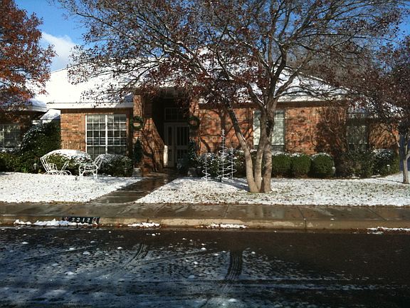 2nd image of 2212 Bradford Ct