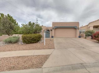 800 Calle Amor SE, Albuquerque, NM 87123