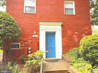3211 Ravensworth Pl, Alexandria, VA 22302