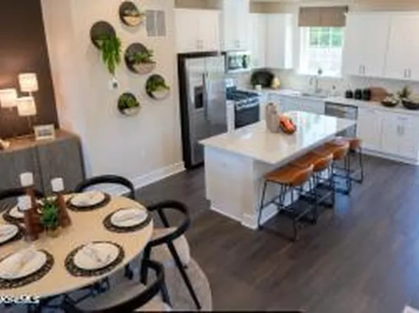 44 Primrose Court, Manalapan, NJ 07726