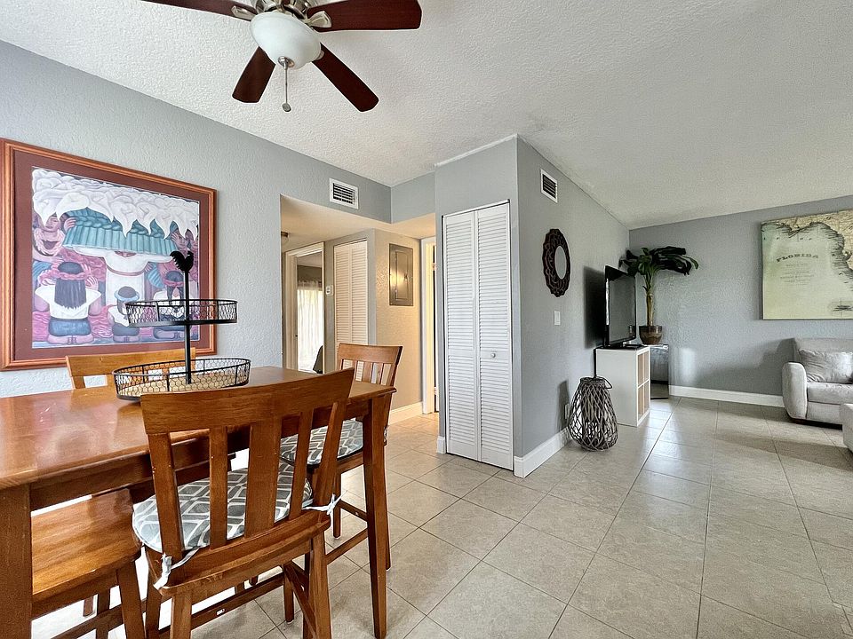 1st image of 600 Nottingham Circle