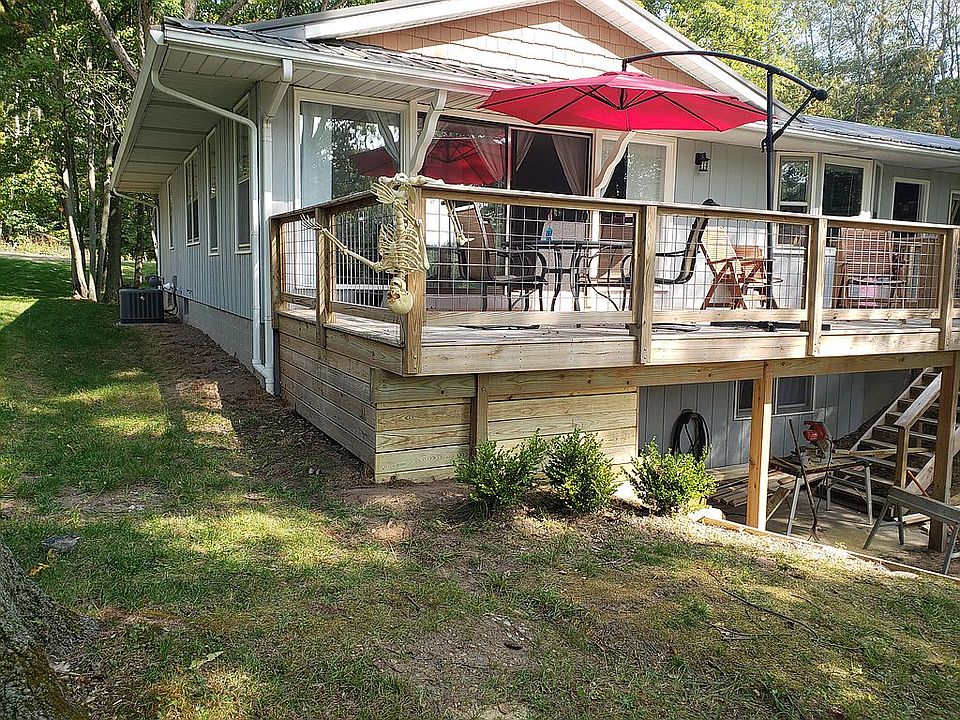 1st image of 9805 Golf Port Dr
