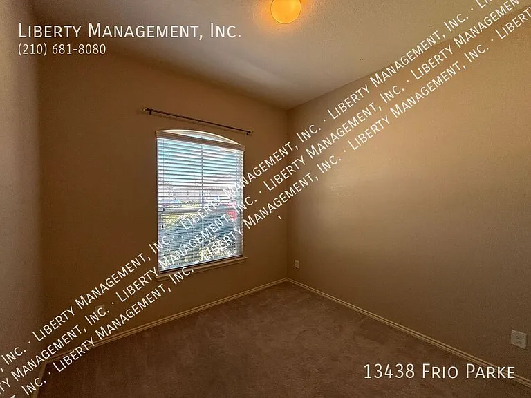 13438 Frio Parke — Photo 5