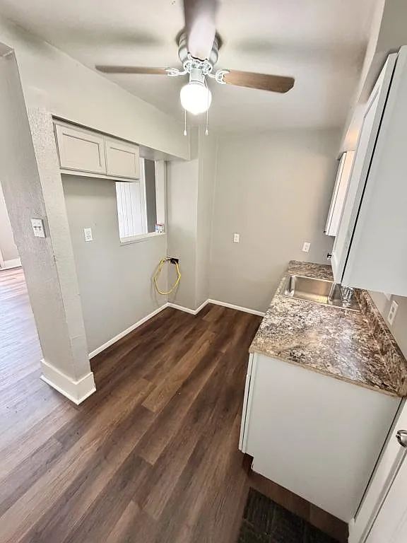 111 S. Butler Ave — Photo 2