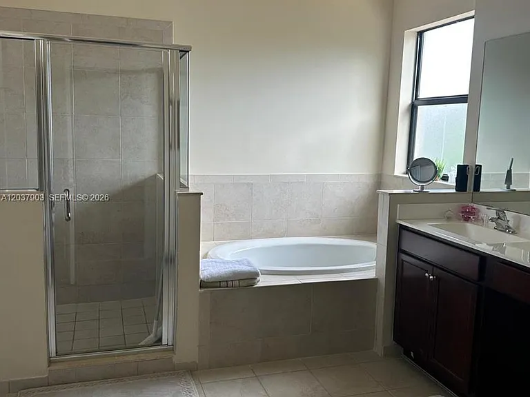 11770 SW 242nd Ter #200 — Photo 2