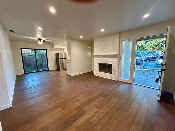2nd image of 1601 San Pascual St #C