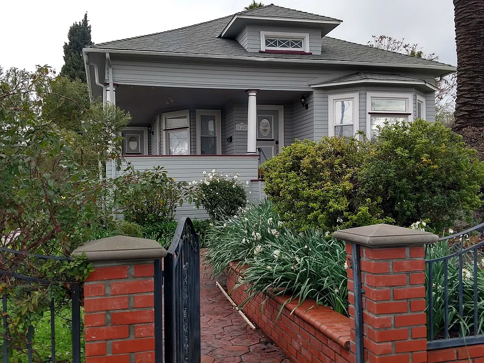 145 George St #5