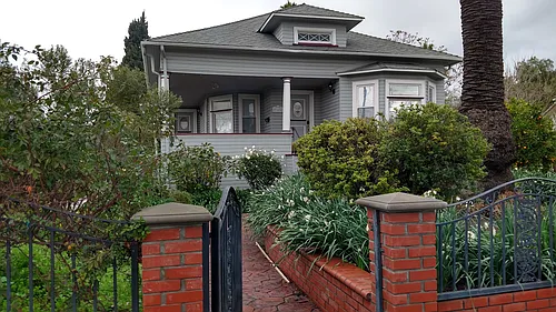 145 George St #5 Photo 1