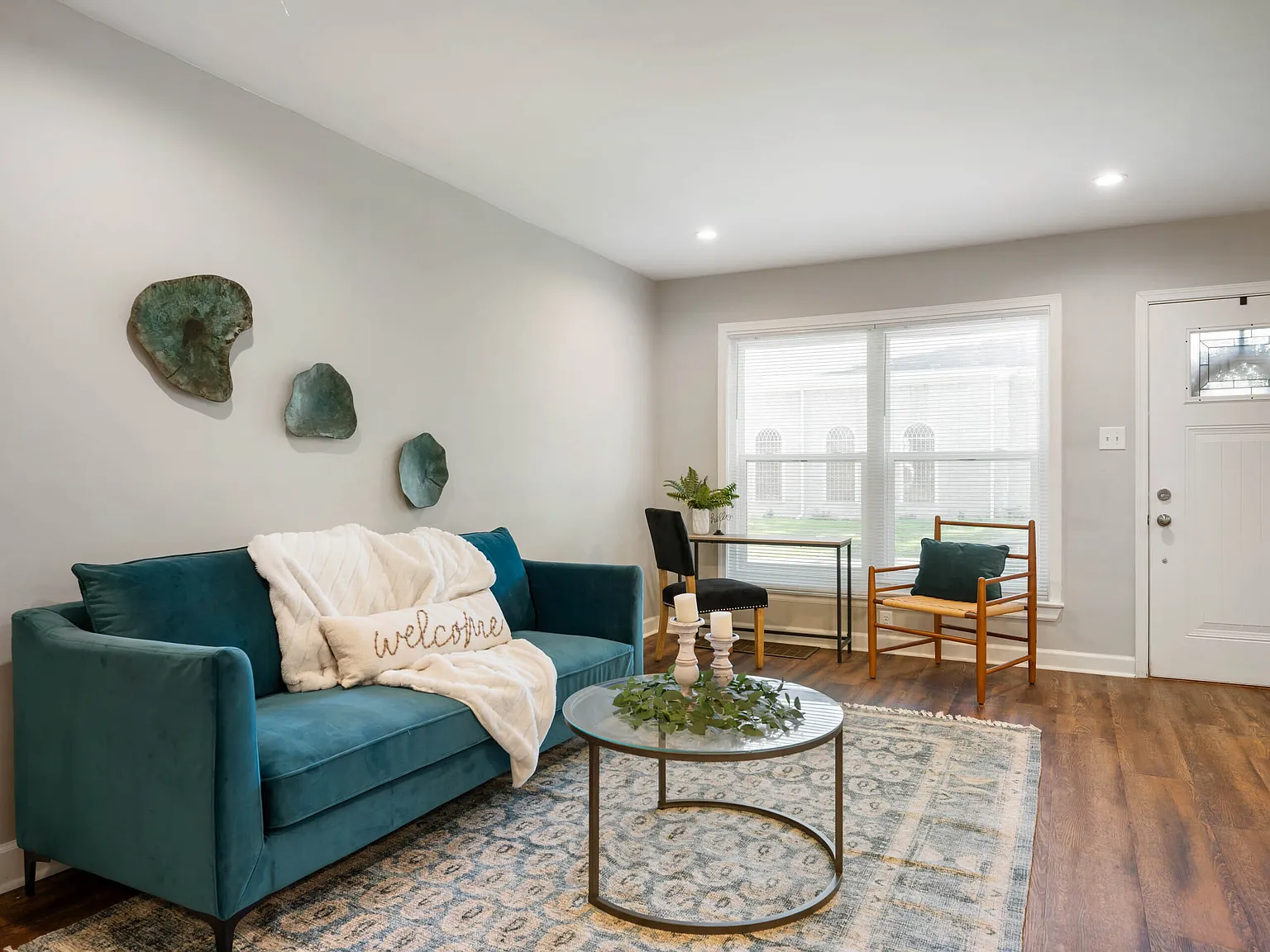 1 bed, 1.0 bath, 768 sqft, $1,275 — Photo 3