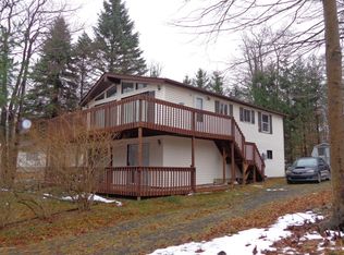 9478 Juniper Dr, Tobyhanna, PA