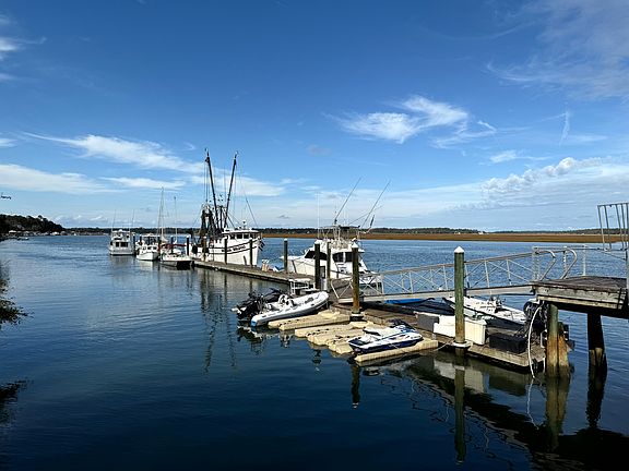 5th image of 54 Battery Creek Club Dr