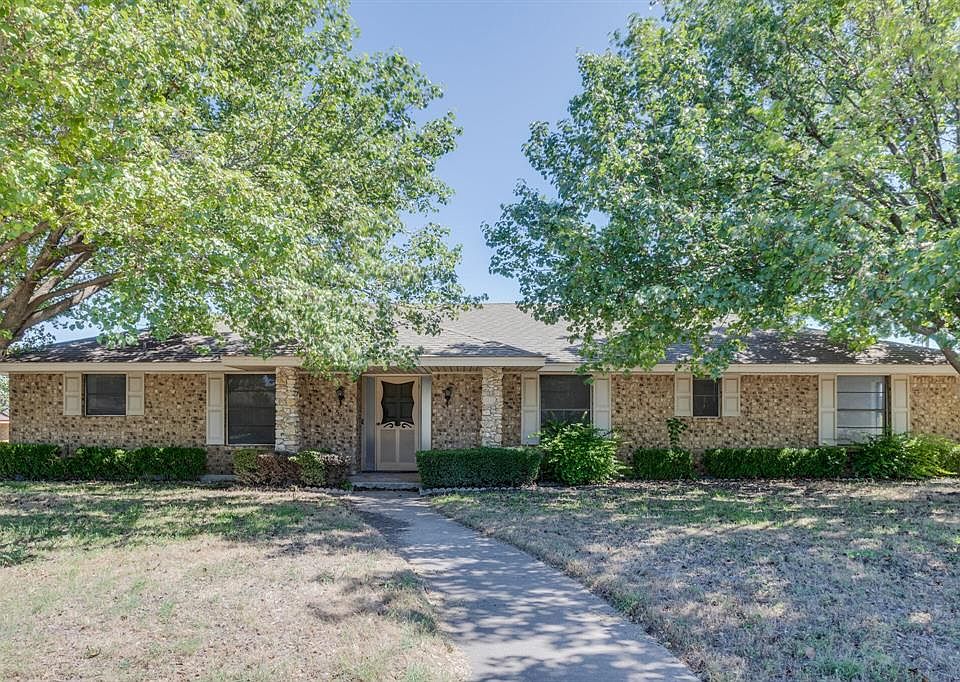 1st image of 525 Quail Ln