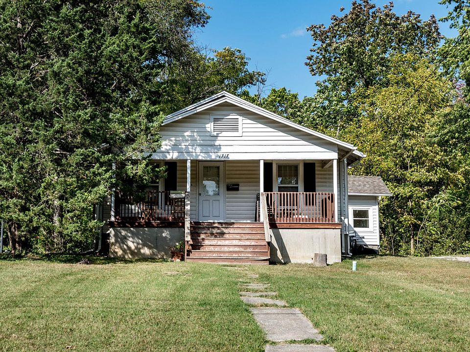 1st image of 1717 Cliff Dr