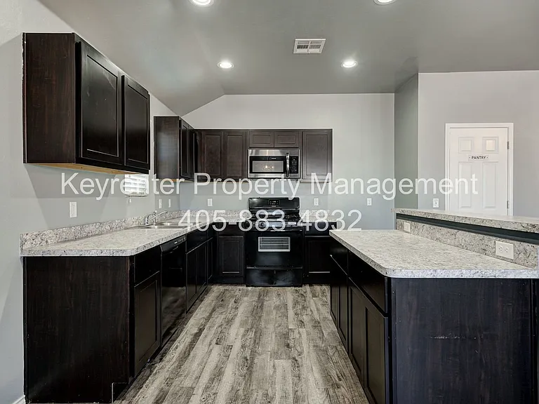 2029 W Antler Way — Photo 11