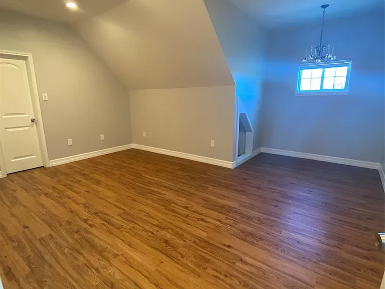 8246 Lanham Ln — Photo 19
