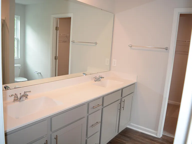 844 Bellewood Gardens Dr — Photo 13