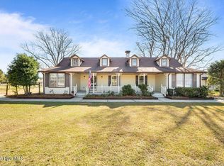 227 Wright Rd, Vass, NC 28394