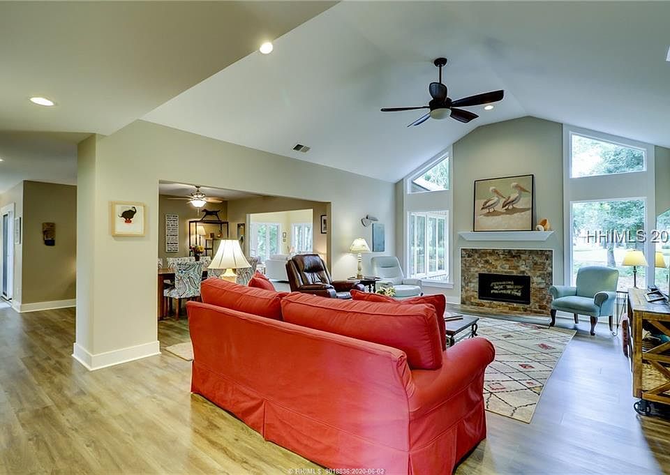 1st image of 137 Headlands Dr