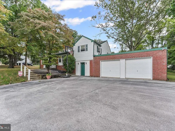 102 Cheyney Dr, West Chester, PA 19382