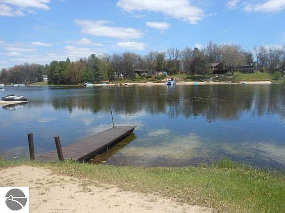 4th image of S Ogemaw Trl