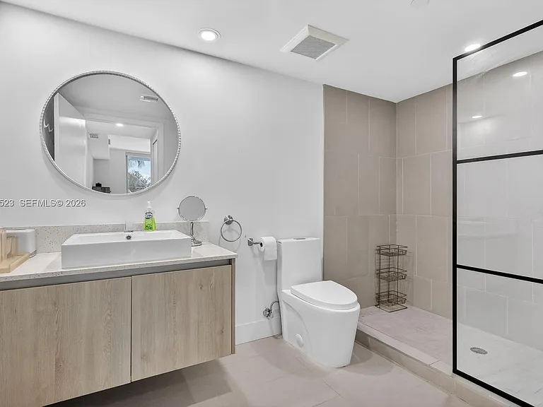 13800 Highland Dr #308 — Photo 18