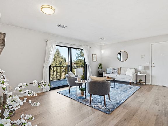 4th image of 4190 Mallard Ct APT 10