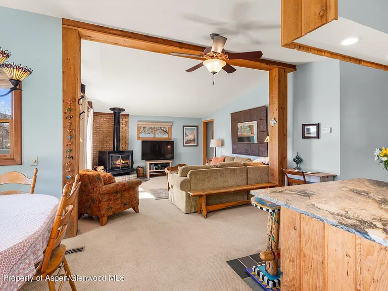 120 Tucker Ln — Photo 16
