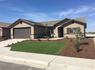 3040 Windmill Ct, Tulare, CA 93274