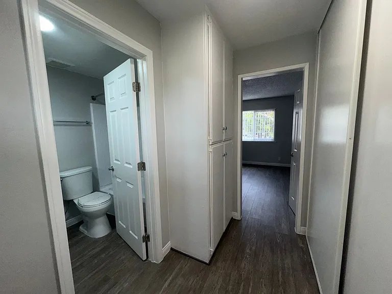 Villa Del Sol Apartments — Photo 38