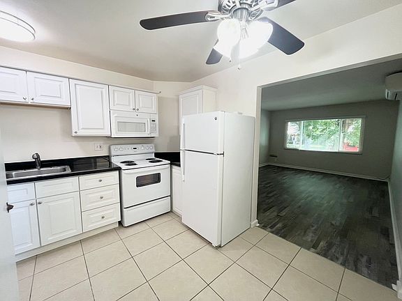 5th image of 1822 N St APT 01