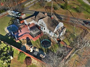 711 Derby Ave, Orange, CT 06477