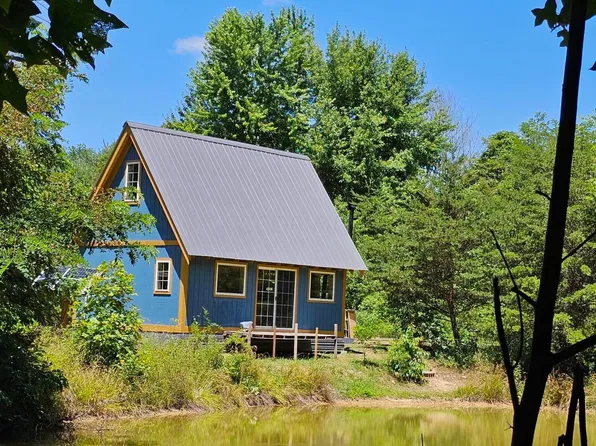 31660 Molehan Rd, Vinton, OH 45686