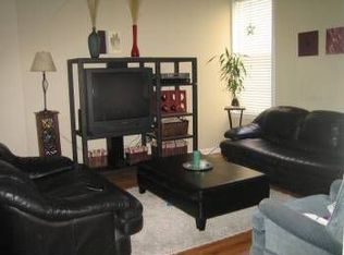 2707 W Schubert Ave #1, Chicago, IL 60647