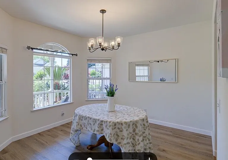 2684 E Kelso Ave — Photo 6