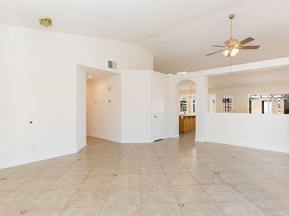 4th image of 8292 Mint Ln