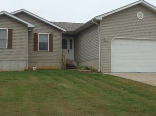 1161 Hawthorne Rd, Desloge, MO 63628