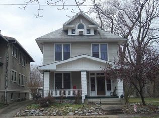 1207 SE Riverside Dr, Evansville, IN 47713