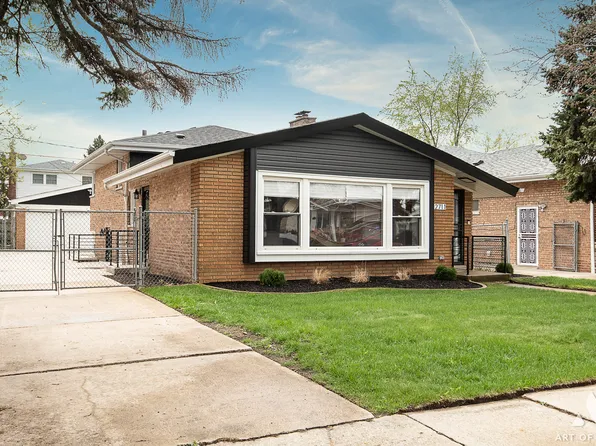 2711 W 84th Pl, Chicago, IL 60652