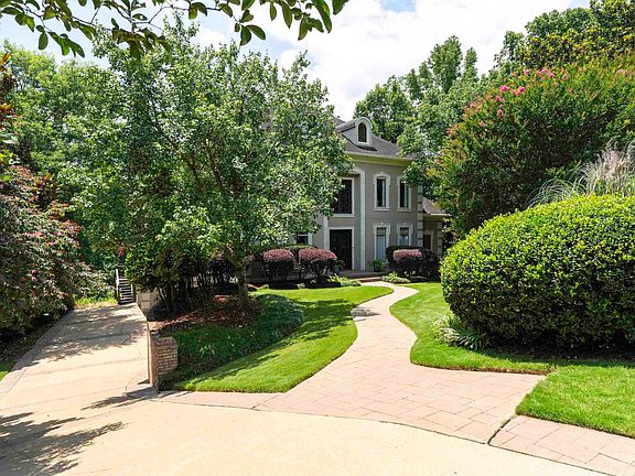 4th image of 2209 Sterlingwood Dr